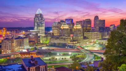 Nighttime view of Cincinnati, Ohio skyline