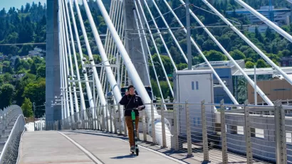 Tilikum Crossing