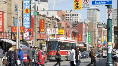 Toronto, Dundas St, Chinatown