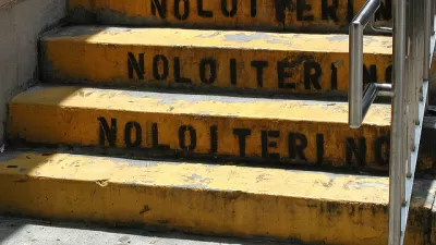 No Loitering