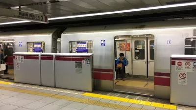 Subway Screen Doors