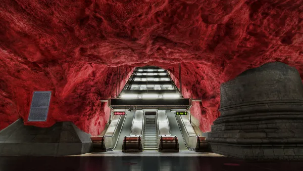 Rådhuset Station