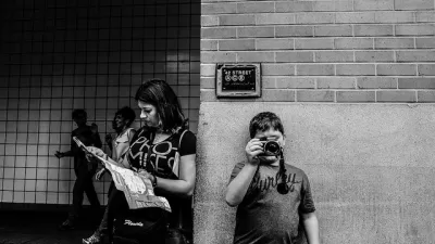 Kind on the subway