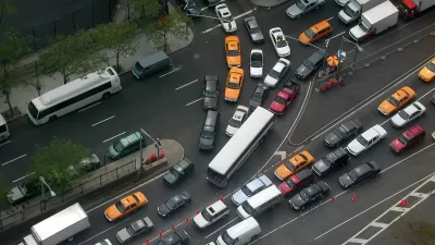 Aerial view of traffic in New York City entering Queens Midtown tunnel