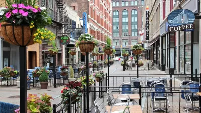 Alley with outdoor dining patios in downtown Cleveland, Ohio.