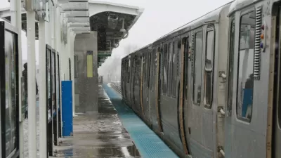 Chicago Transit Authority Green Line Train at 35th-Bronzeville-IIT