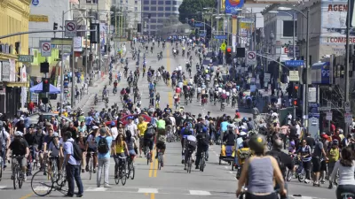 CicLAvia Crowd