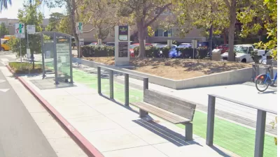 Google Maps view of bus stop wth bench and shelter in Emeryville, California