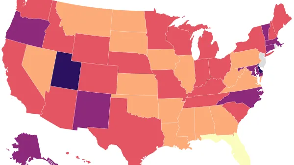 Color-coded map of labor & delivery departments and losses in United States.