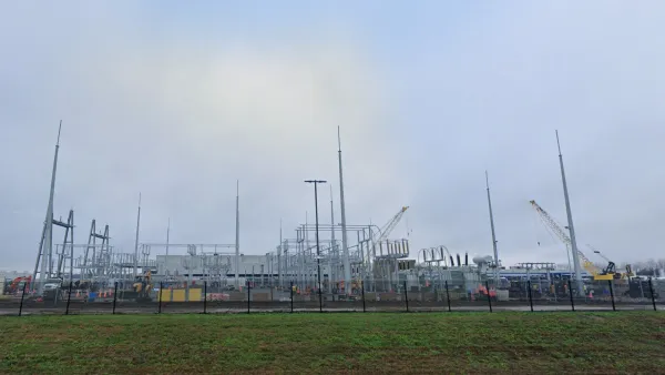Google Street View image of cranes at construction site for data center in Memphis, Tennessee.
