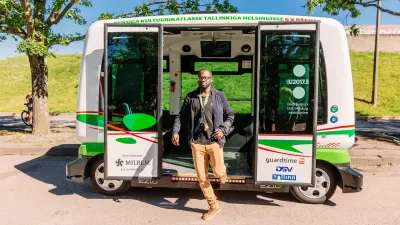 Self-driving minibus