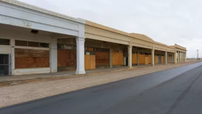Shuttered strip mall in Niland, California