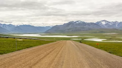 Dalton highway and Trans-Alaska Pipeline