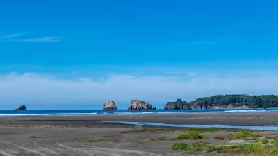 View of Washington State beach with grey rocks