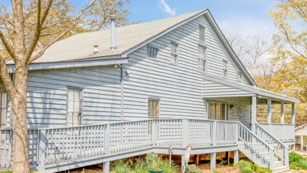 House with accessibility ramp 