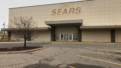 Vacant Sears in suburban mall