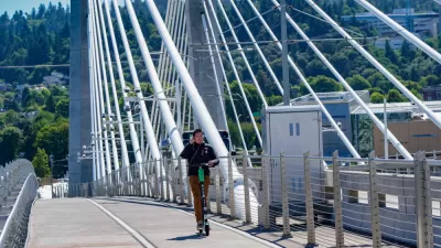 Tilikum Crossing