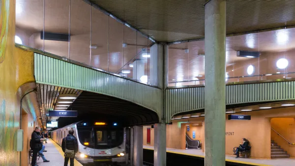 Dupont Station, Toronto