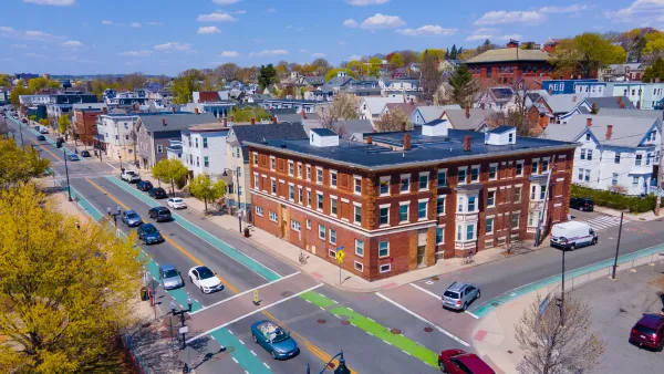 Painted bike lanes in Somerville