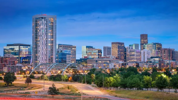 Downtown Denver, Colorado skyline at dusk.