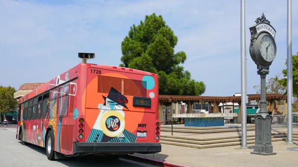 Monterey-Salinas Transit 