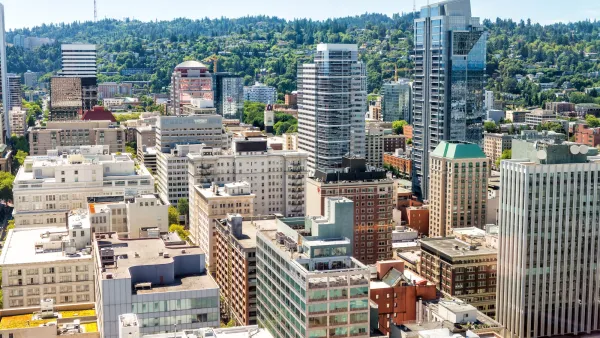 Aerial view of downtown Portland, Oregon on a sunny day.