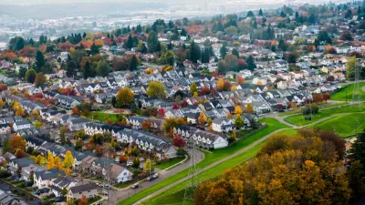 Aerial view of waterfront houses in Seattle, Washington