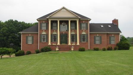 This estate home is worth $131,551 per acre and has an FAR of 0.03.
